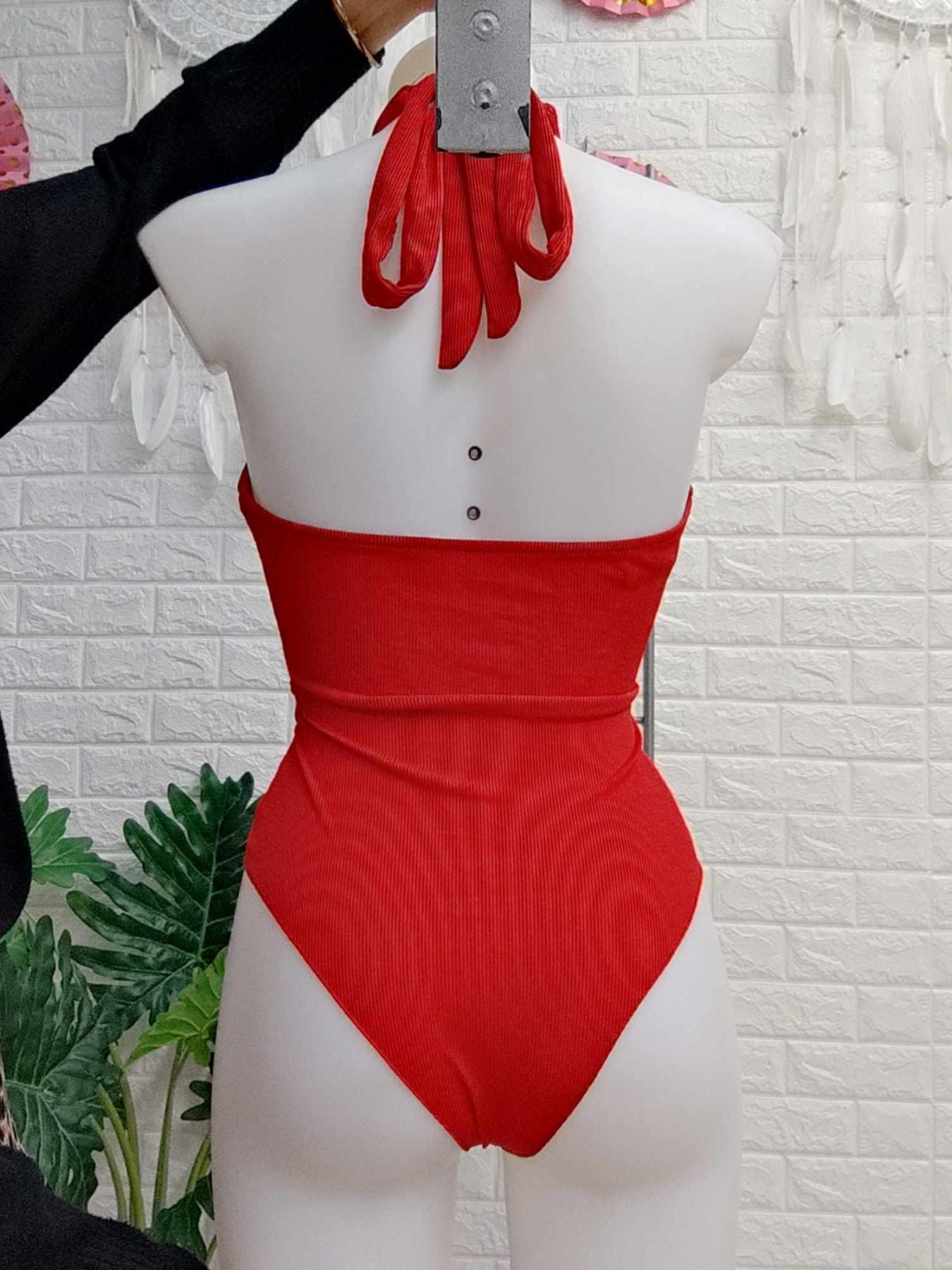 BODY  MEL