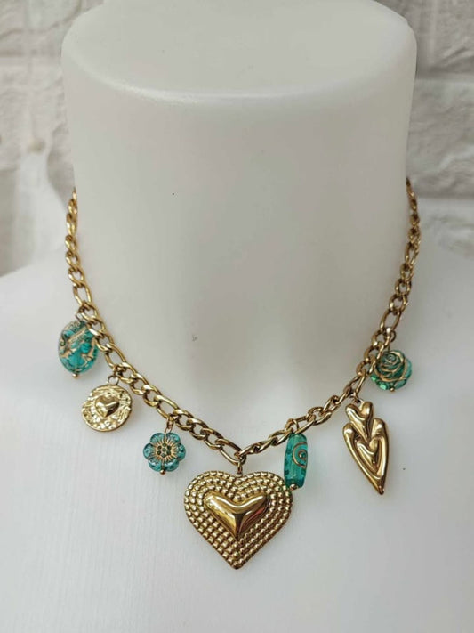 COLLAR WOMAN